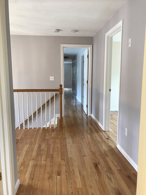 27 Cherokee Lane Walpole, MA 02081 - Photo 18 of 30 Gallery Image 18