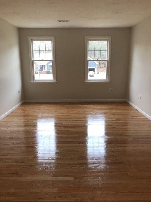 27 Cherokee Lane Walpole, MA 02081 - Photo 23 of 30 Gallery Image 23