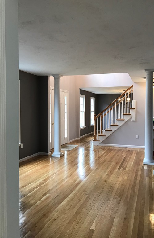 27 Cherokee Lane Walpole, MA 02081 - Photo 5 of 30 Gallery Image 5