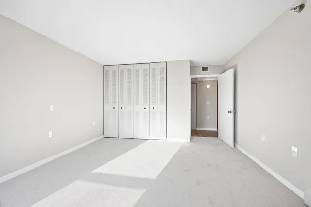 $119,000 | 6615 Lake Shore Drive South, Unit 311, Richfield, MN 55423