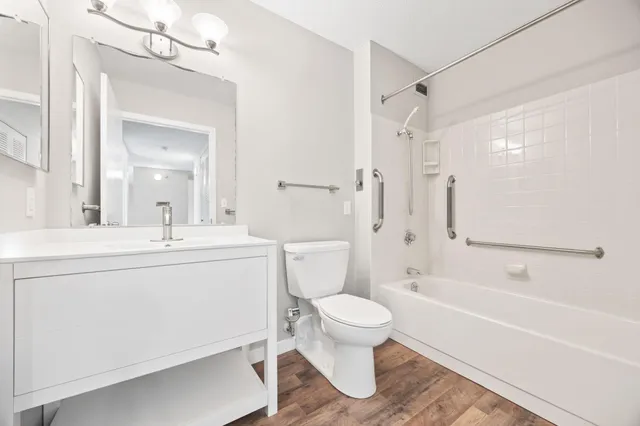 $119,000 | 6615 Lake Shore Drive South, Unit 311, Richfield, MN 55423