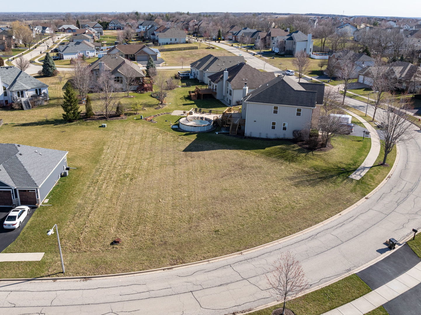 762 Greenfield Turn Yorkville, IL 60560 - Photo 2 of 9 an aerial view of a house with a swimming pool