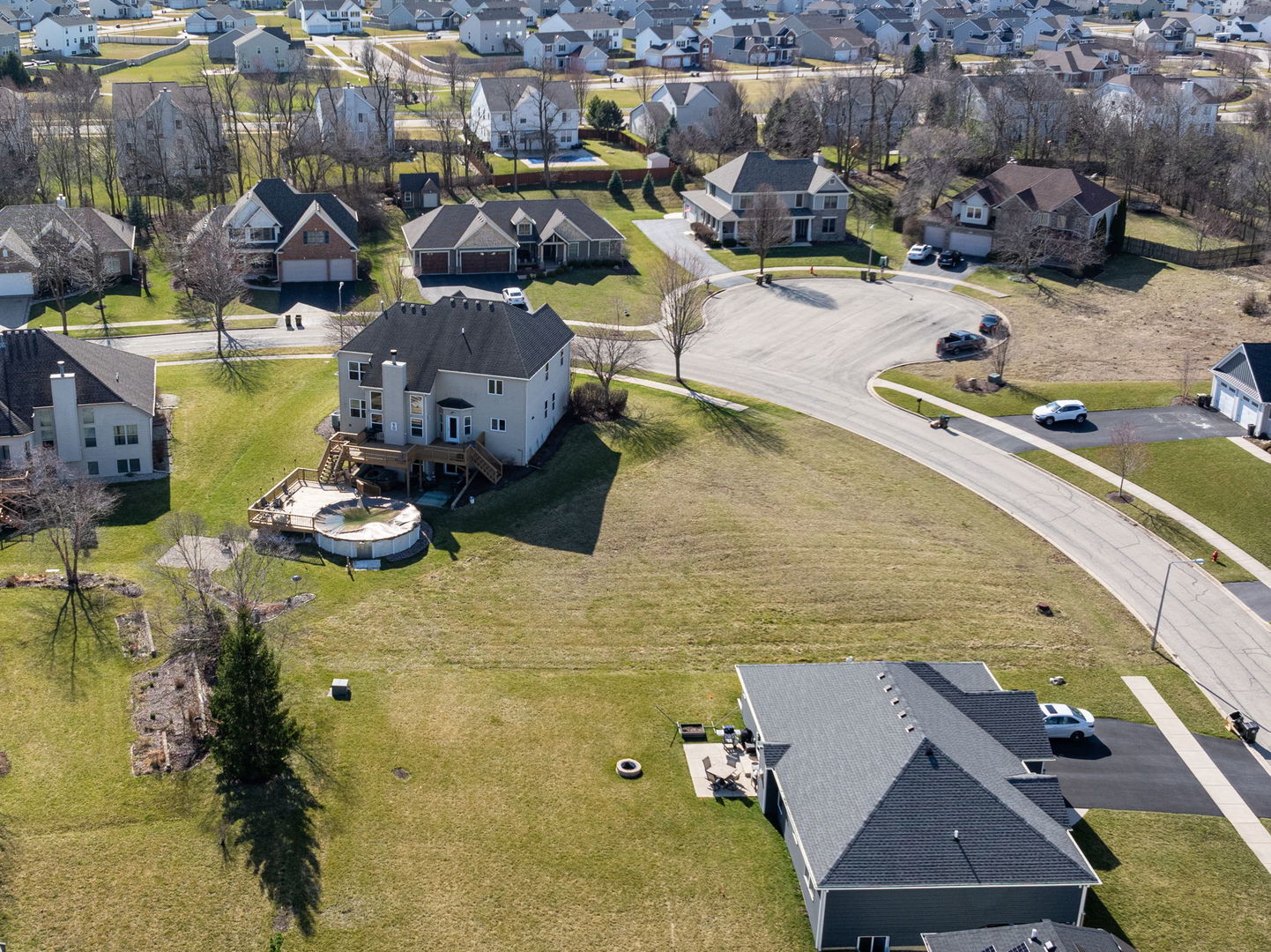 762 Greenfield Turn Yorkville, IL 60560 - Photo 8 of 9 a picture of a city