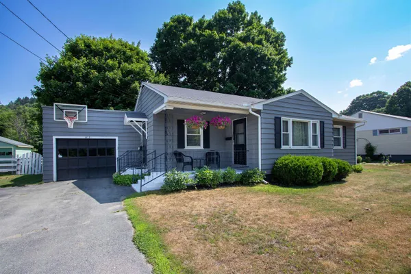 $285,000 | 411 Concord Avenue, St. Johnsbury, VT 05819