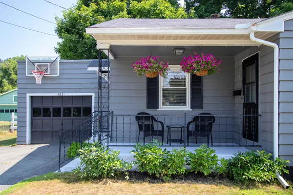 $285,000 | 411 Concord Avenue, St. Johnsbury, VT 05819