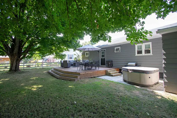 $285,000 | 411 Concord Avenue, St. Johnsbury, VT 05819