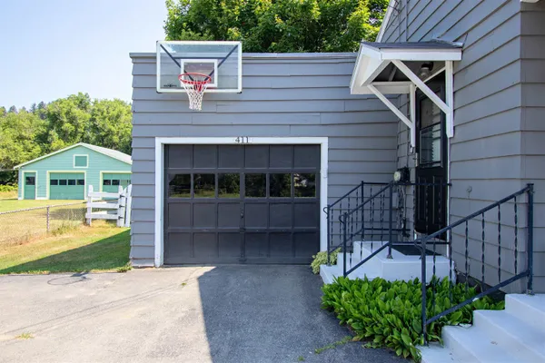 $285,000 | 411 Concord Avenue, St. Johnsbury, VT 05819