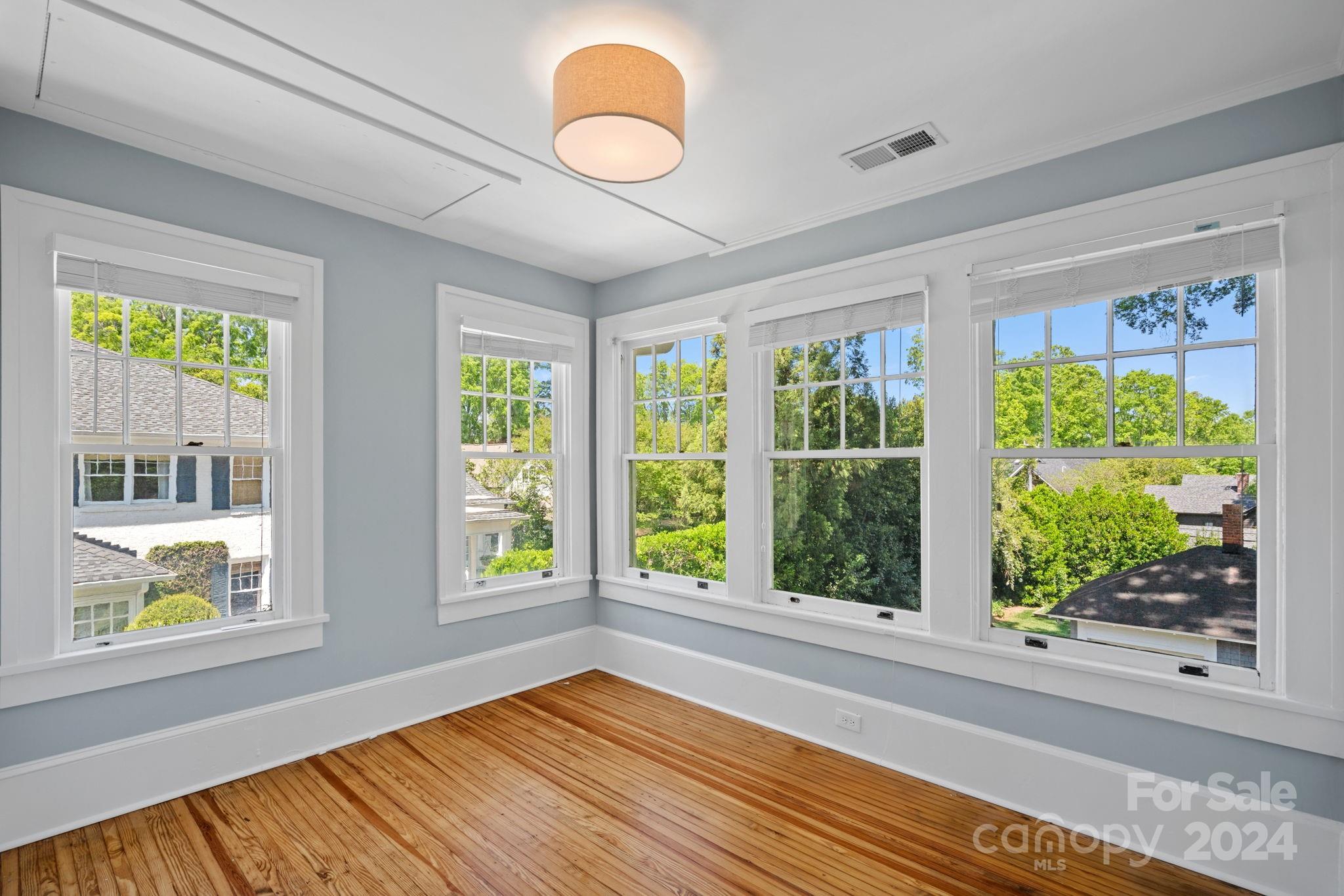 2025 Sharon Road Charlotte, NC 28207 - Photo 18 of 38 Gallery Image 18