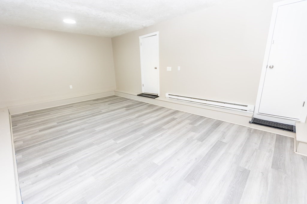 376 Hermitage Drive Springfield, MA 01129 - Photo 26 of 34 a view of empty room with wooden floor