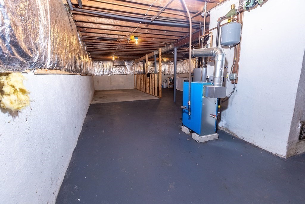 376 Hermitage Drive Springfield, MA 01129 - Photo 28 of 34 a view of storage and utility room