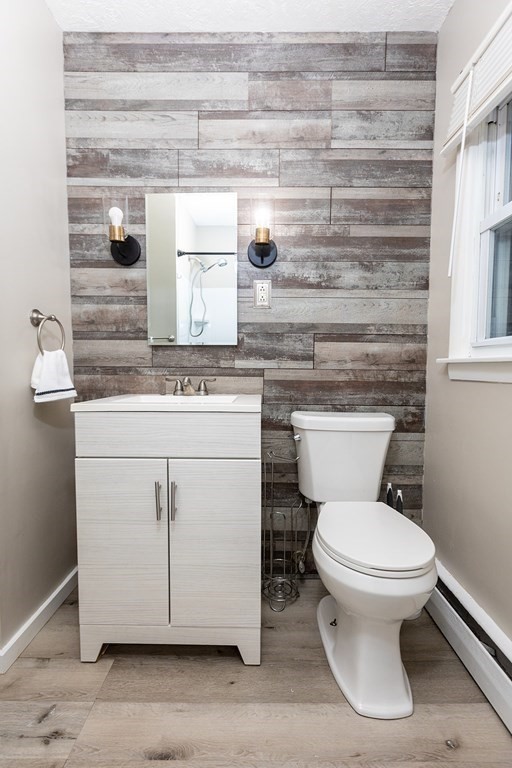 376 Hermitage Drive Springfield, MA 01129 - Photo 10 of 34 a bathroom with a toilet a sink and view