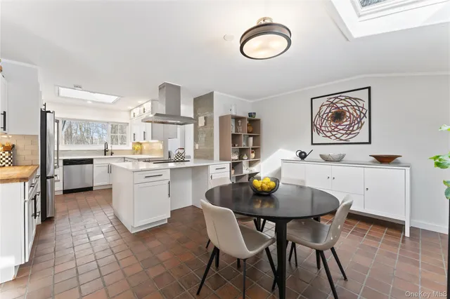 $1,250,000 | 473 Winding Road North, Ardsley, NY 10502