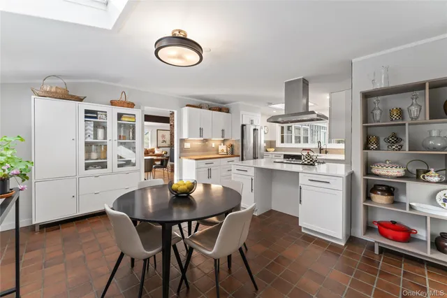 $1,250,000 | 473 Winding Road North, Ardsley, NY 10502