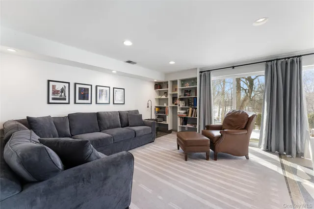 $1,250,000 | 473 Winding Road North, Ardsley, NY 10502