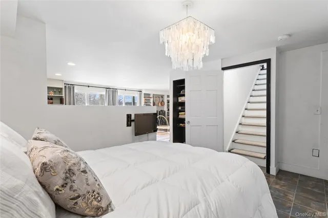 $1,250,000 | 473 Winding Road North, Ardsley, NY 10502