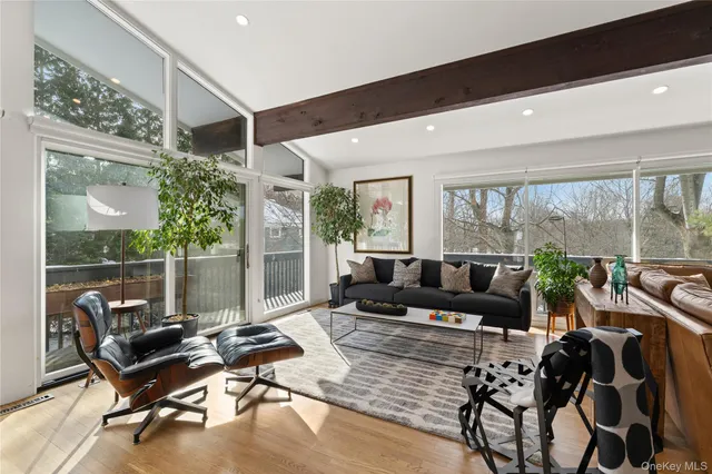 $1,250,000 | 473 Winding Road North, Ardsley, NY 10502