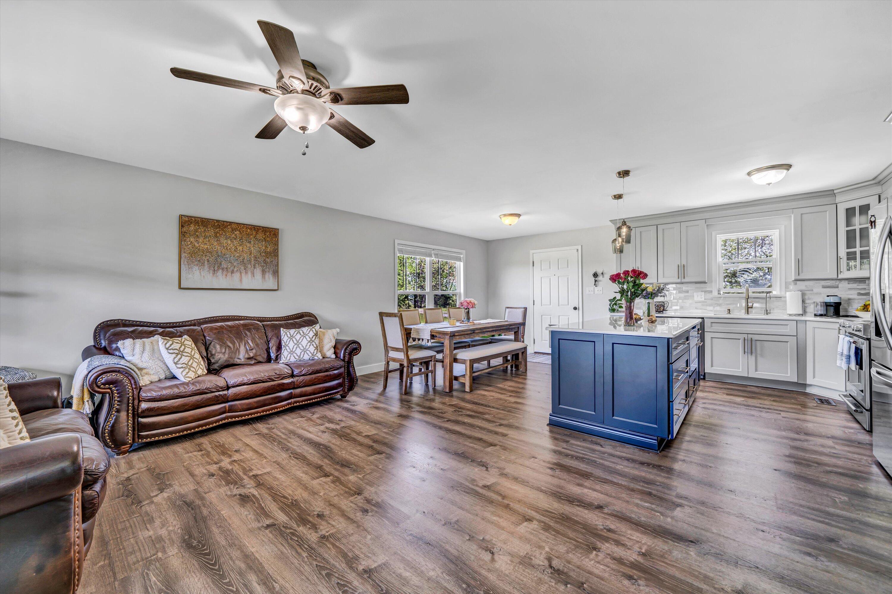 1410 Flowing Spring Road Buchanan, VA 24066 - Photo 12 of 63 12-DSC00066