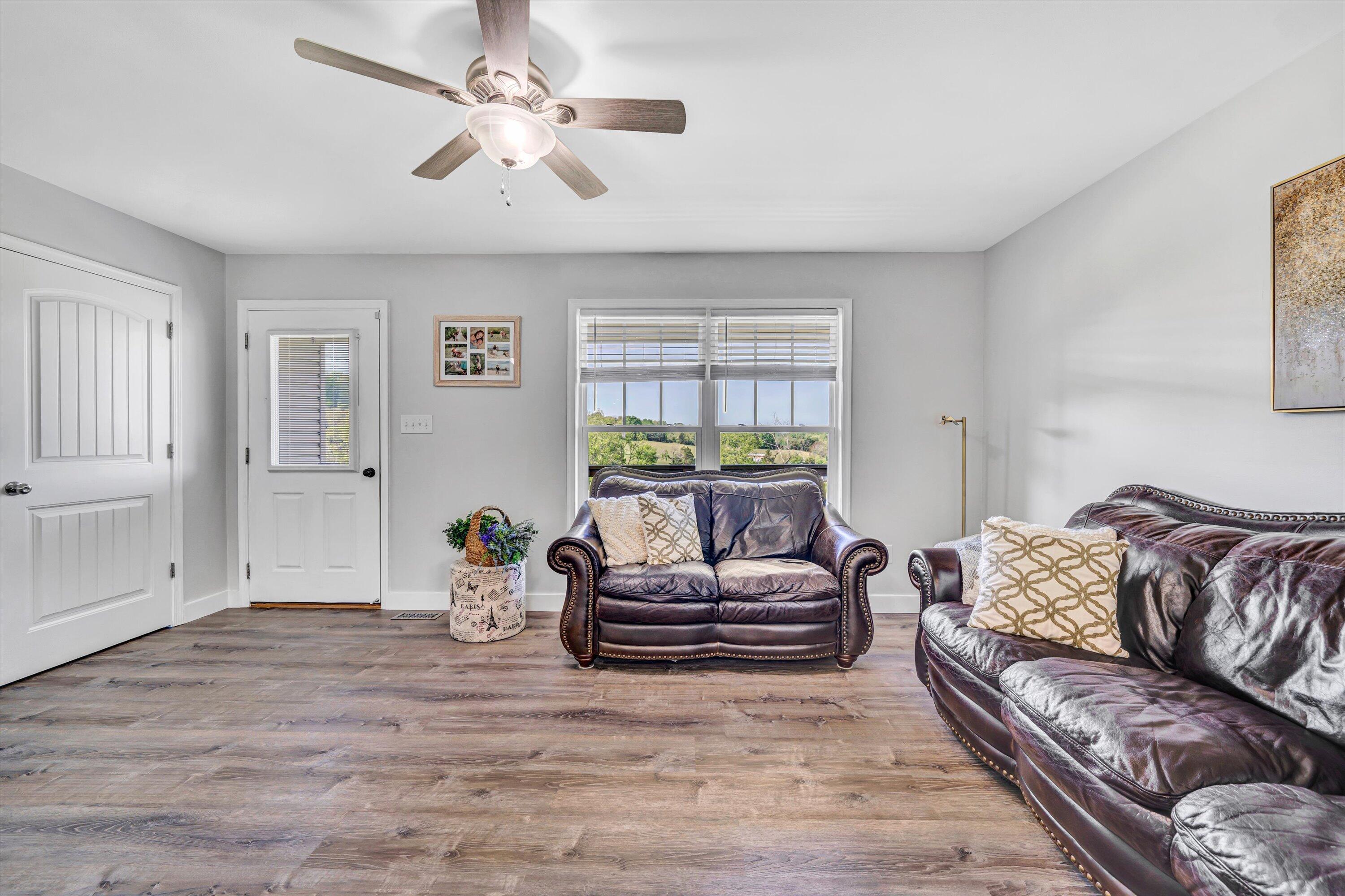 1410 Flowing Spring Road Buchanan, VA 24066 - Photo 10 of 63 10-DSC00046