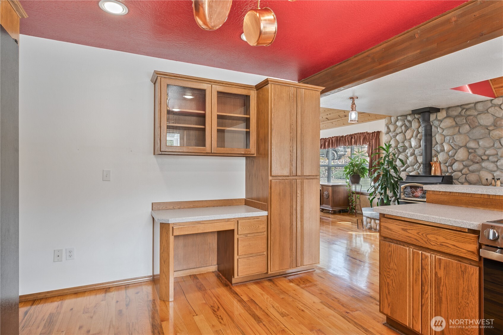 4515 Columbia Heights Road Longview, WA 98632 - Photo 9 of 37 Gallery Image 9