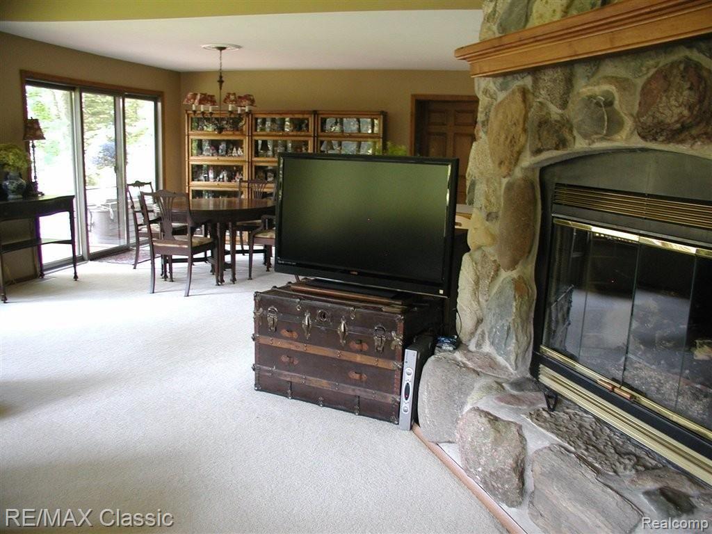 1535 Rosell Road Holly, MI 48442 - Photo 5 of 21 1535 Rosell (15).JPG