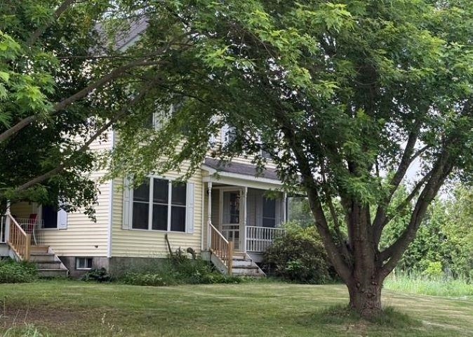 325 Maquam Shore Road Swanton, VT 05488 - Photo 3 of 26