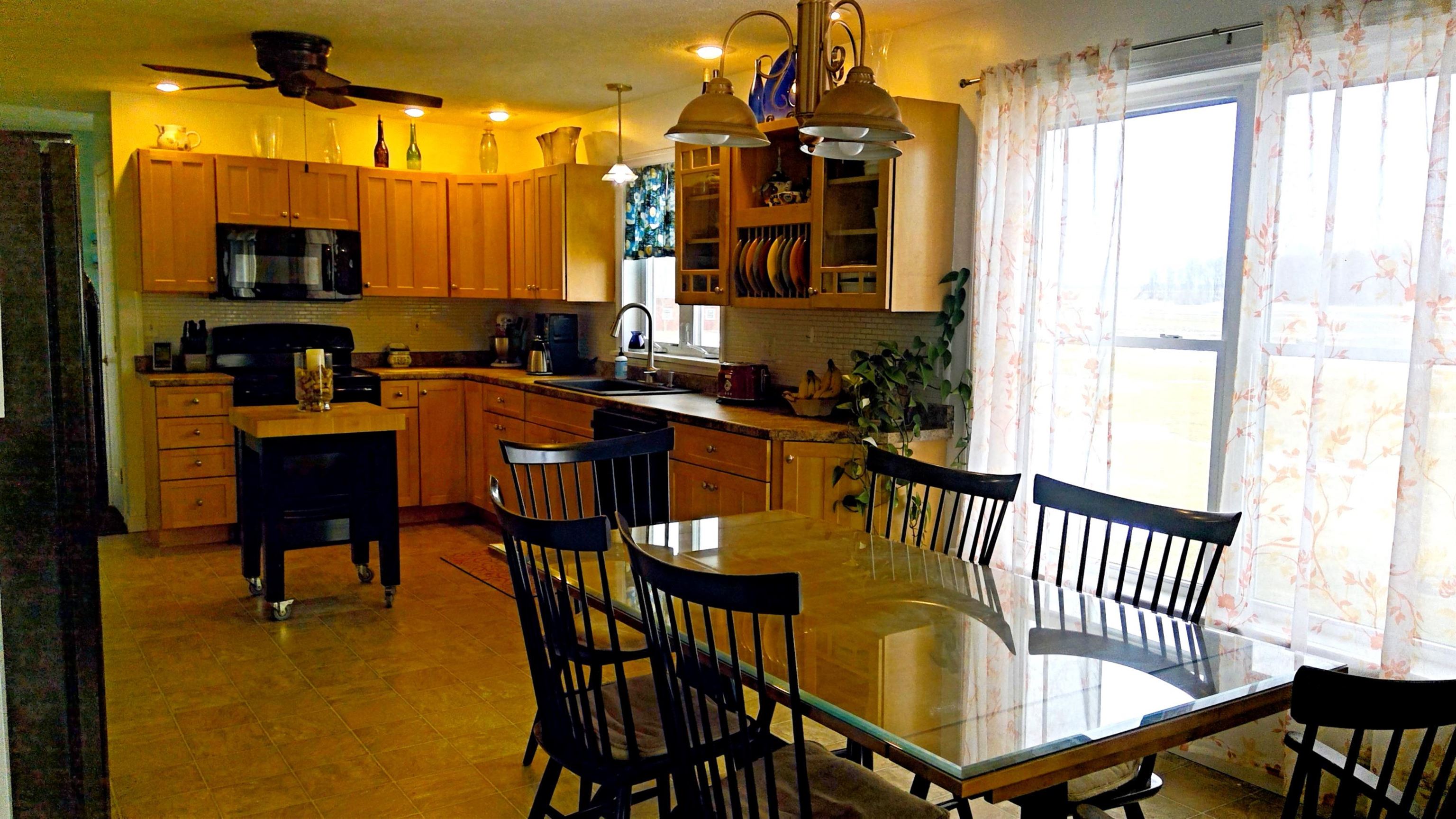 325 Maquam Shore Road Swanton, VT 05488 - Photo 8 of 26