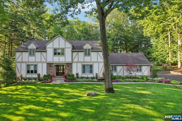 $1,150,000 | 7 Colona Road, Wayne, NJ 07470