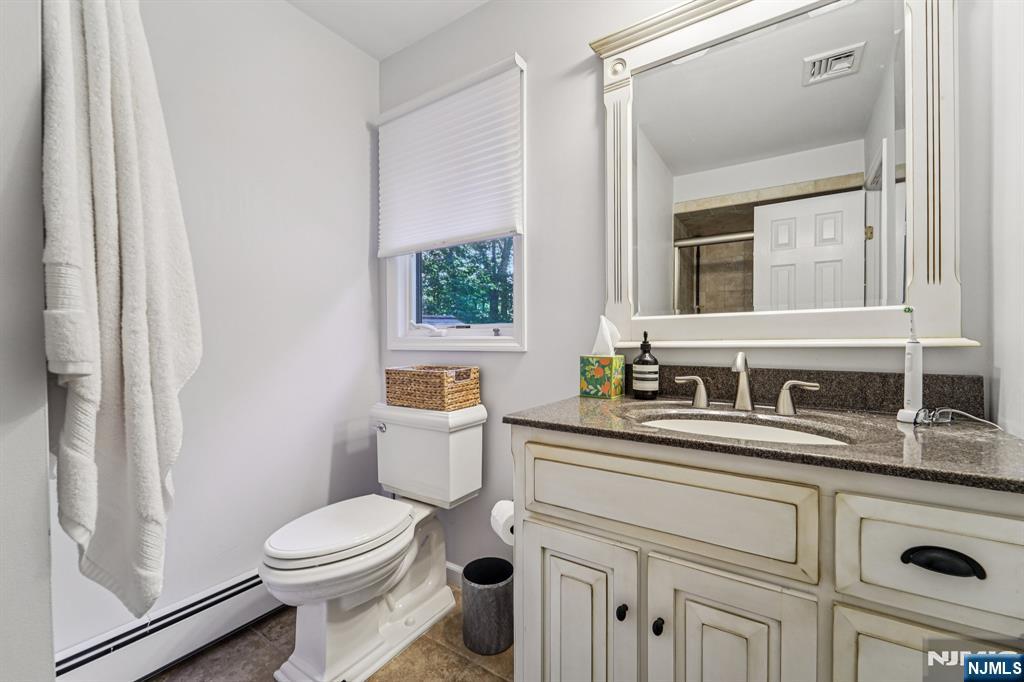 7 Colona Road Wayne, NJ 07470 - Photo 22 of 48