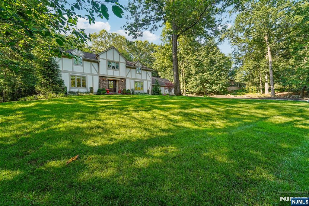 7 Colona Road Wayne, NJ 07470 - Photo 3 of 48