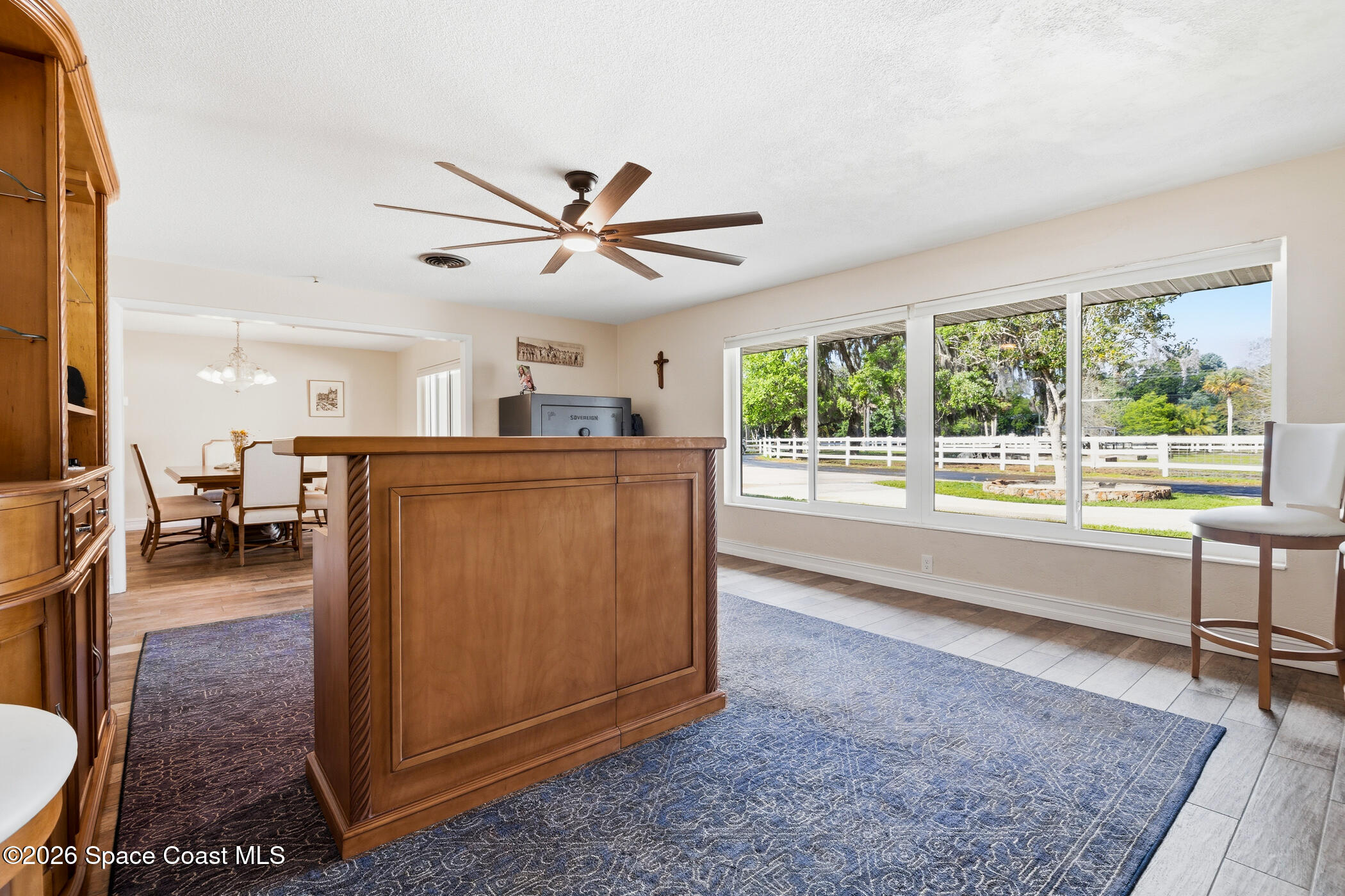 2885 Turtle Mound Road Melbourne, FL 32934 - Photo 27 of 77 Living Room