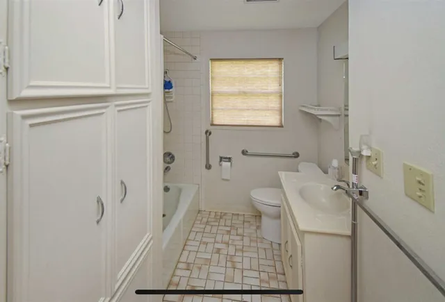 $169,000 | 315 East Florida Avenue, Beaumont, TX 77705