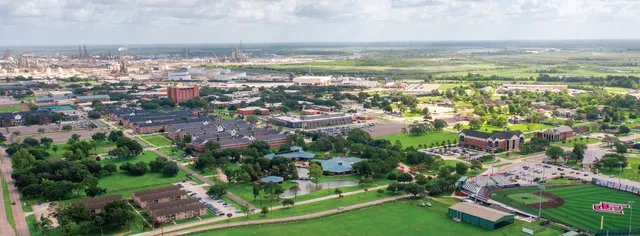 $169,000 | 315 East Florida Avenue, Beaumont, TX 77705