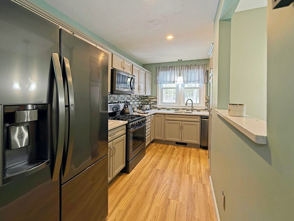 22 Summerville Road, Unit 22 Foxboro, MA 02035 - Photo 11 of 35 Gallery Image 11