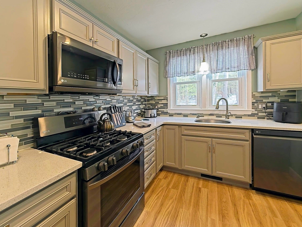 22 Summerville Road, Unit 22 Foxboro, MA 02035 - Photo 10 of 35 Gallery Image 10