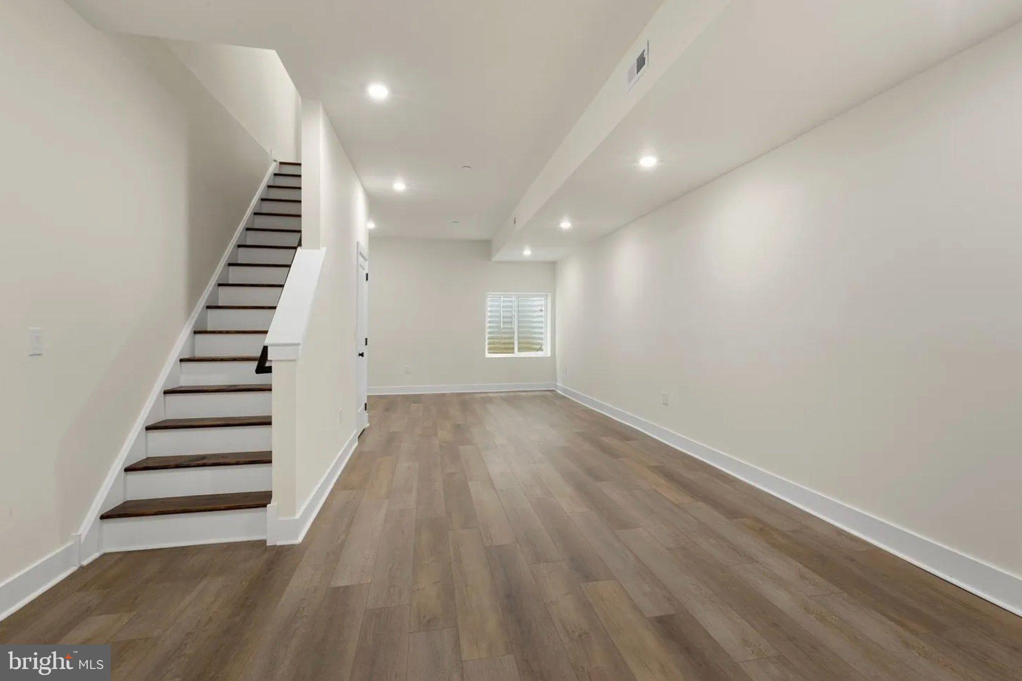 2719 Lefevre Street Philadelphia, PA 19137 - Photo 14 of 33 Spacious, light-filled living area.