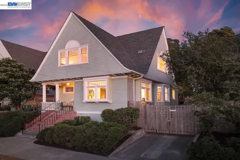 $789,000 | 2420 9th Avenue, Oakland, CA 94606