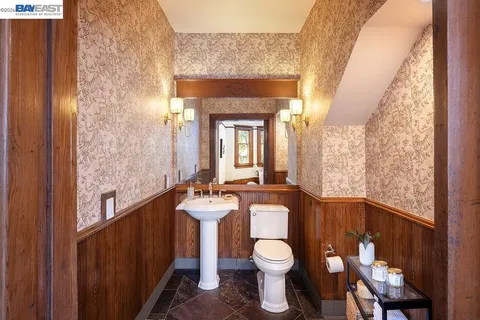 $789,000 | 2420 9th Avenue, Oakland, CA 94606