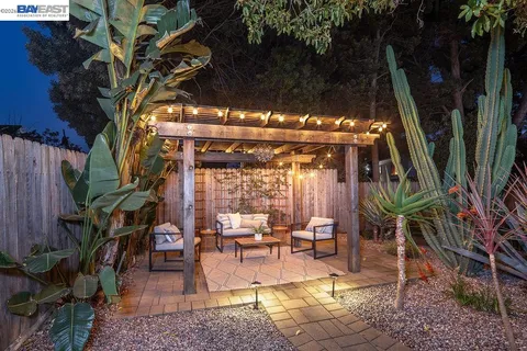 $789,000 | 2420 9th Avenue, Oakland, CA 94606