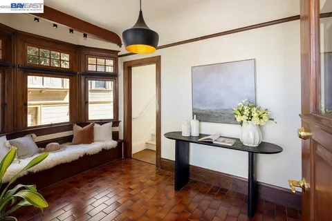 $789,000 | 2420 9th Avenue, Oakland, CA 94606