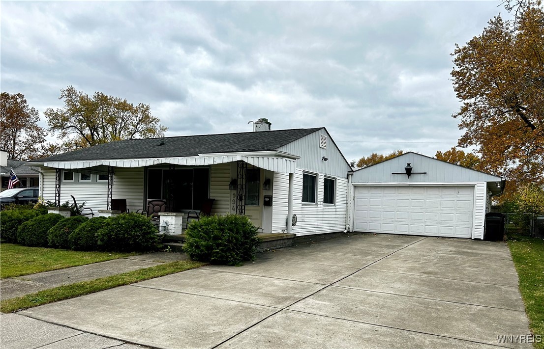 194 Glenhurst Road Tonawanda, NY 14150 - Photo 1 of 1 Gallery Image 1