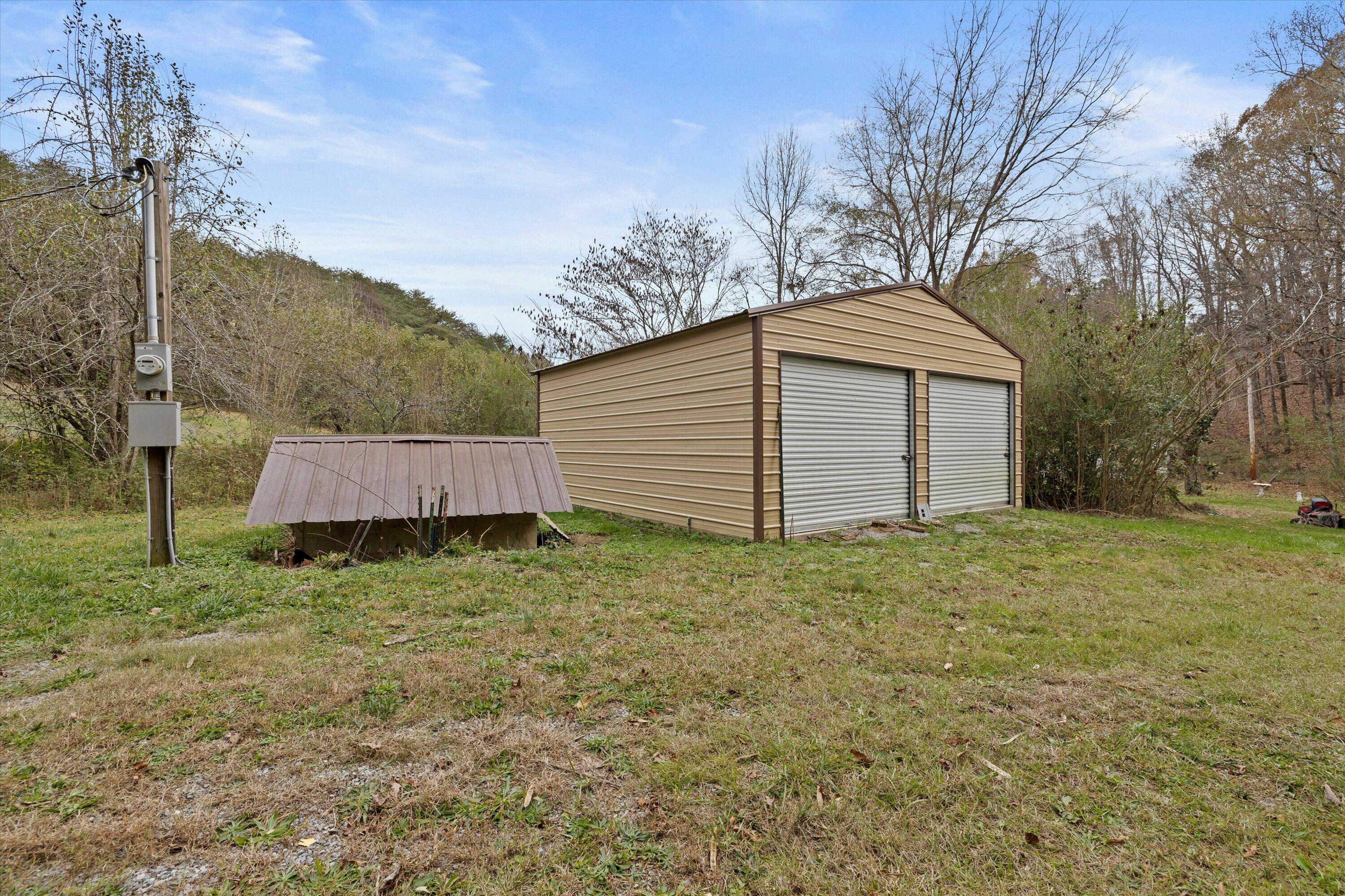 996 Friendship Road Chickamauga, GA 30707 - Photo 14 of 41 10-1112 Friendship Rd-10