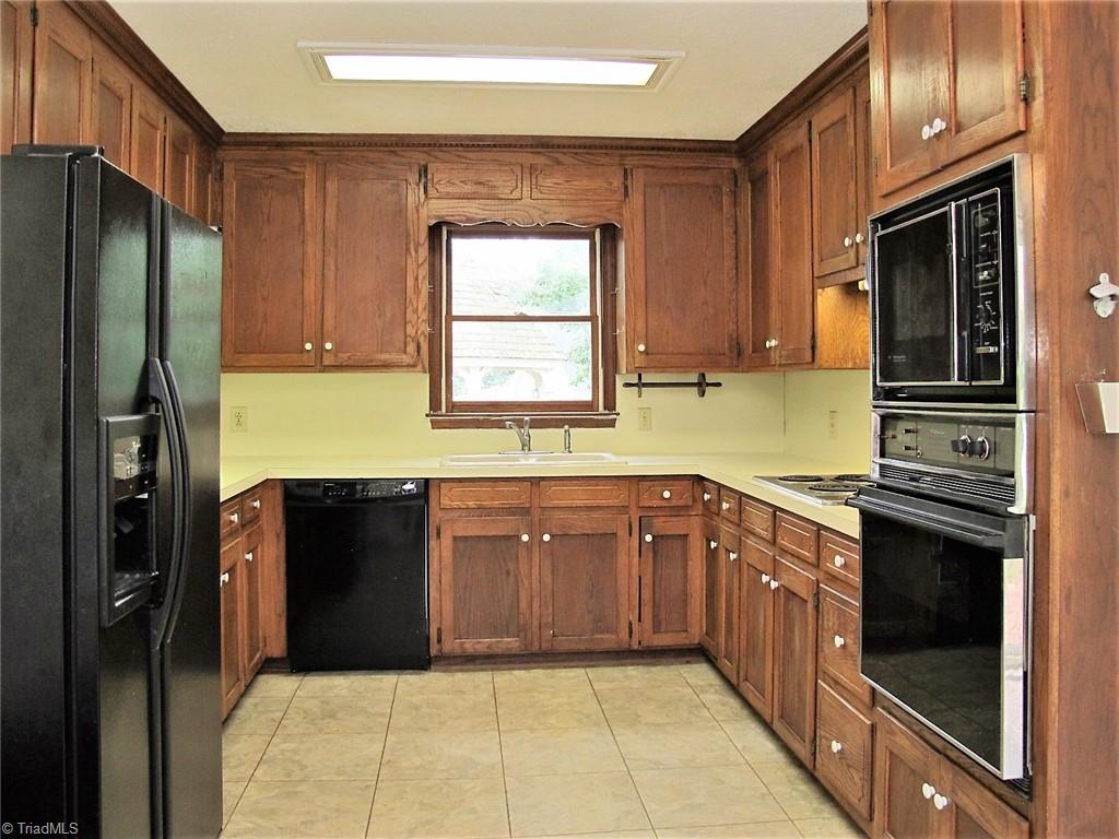 6482 Styers Ferry Road Clemmons, NC 27012 - Photo 5 of 33