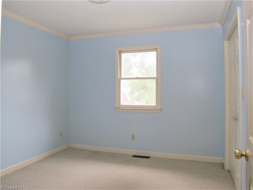 6482 Styers Ferry Road Clemmons, NC 27012 - Photo 9 of 33