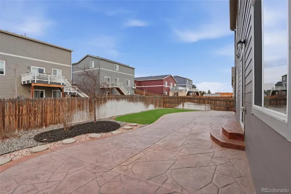 $559,900 | 2359 Coyote Creek Drive, Fort Lupton, CO 80621
