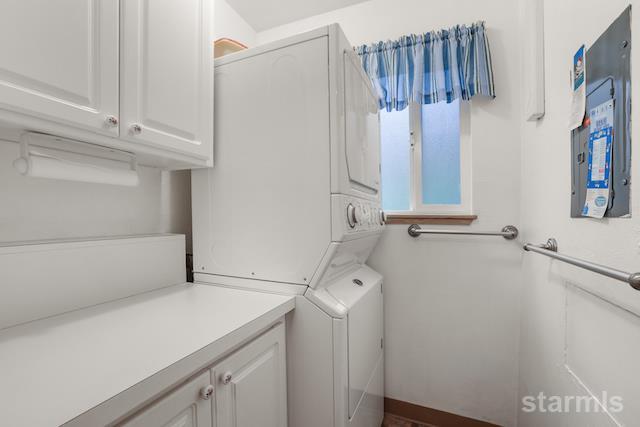 1429 Chinquapin Drive South Lake Tahoe, CA 96150 - Photo 28 of 37 a bathroom with a sink and a shower