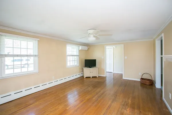 $3,750 | 41 Clayton Street, Middletown, RI 02842
