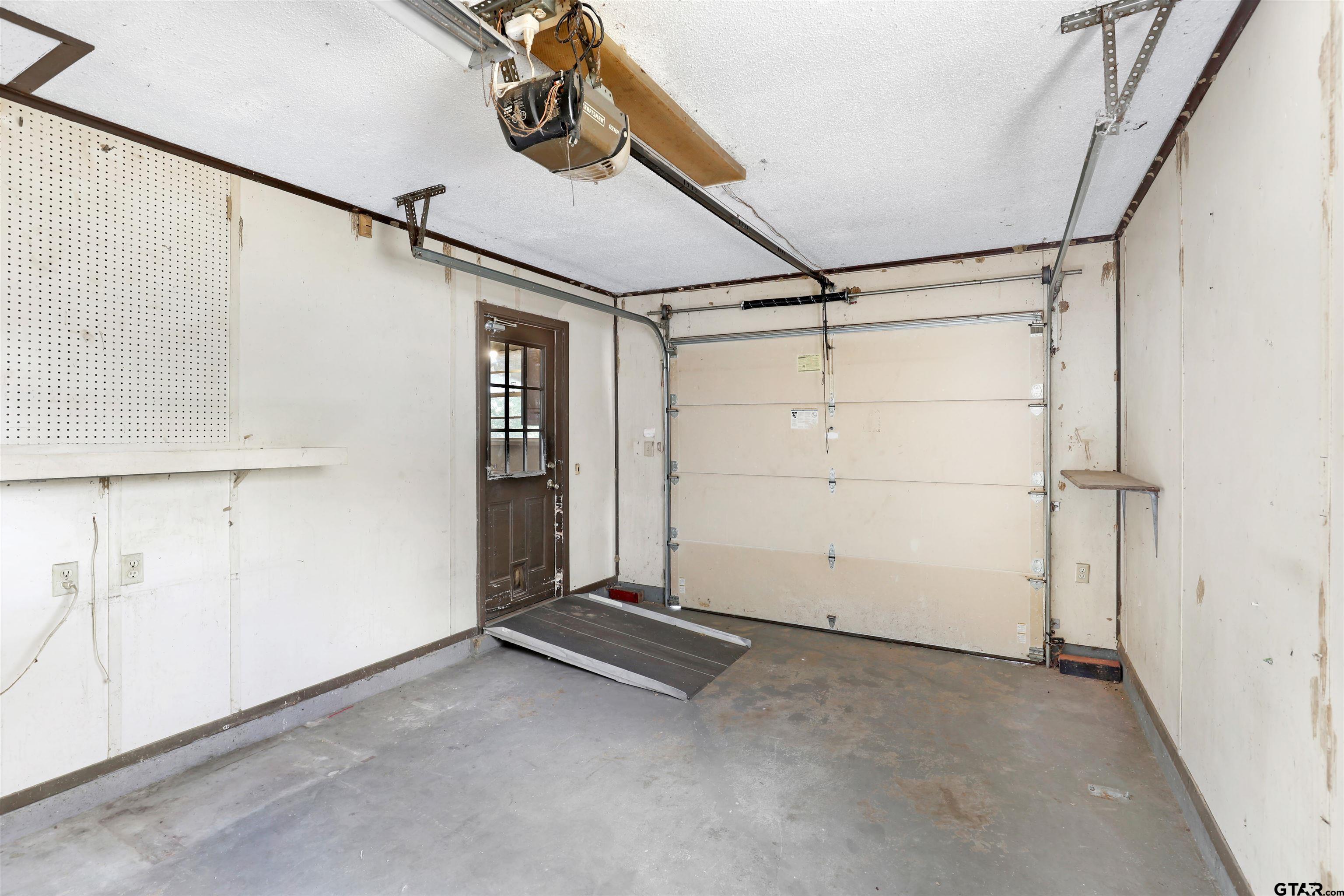11768 Rose Trail Pittsburg, TX 75686 - Photo 13 of 20 a view of an empty room
