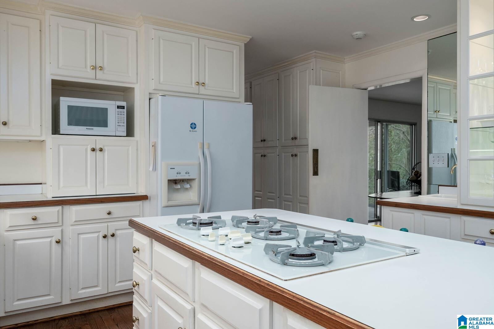 3630 Ridgeview Drive East Birmingham, AL 35213 - Photo 7 of 32