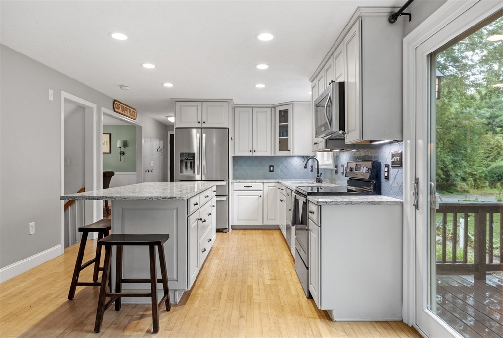2 Bettys Neck Road Lakeville, MA 02347 - Photo 3 of 42 Gallery Image 3