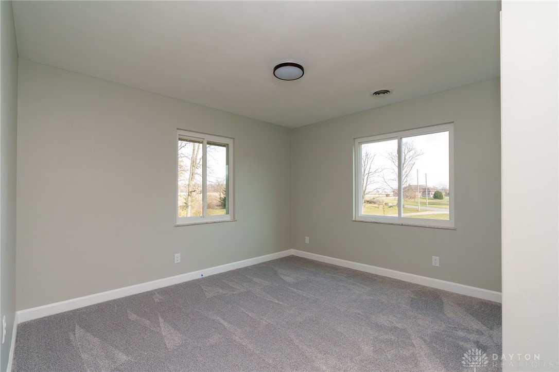 2425 North Hampton Road New Carlisle, OH 45344 - Photo 21 of 31 Gallery Image 21